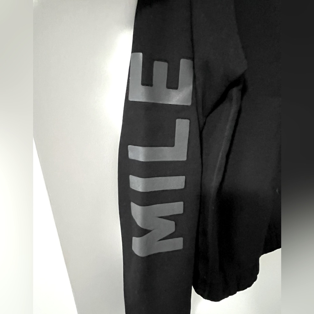 lululemon athletica Black Crewneck Sweatshirt with Sleeve Logo - Picture 4 of 5